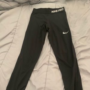 Black Nike leggings youth